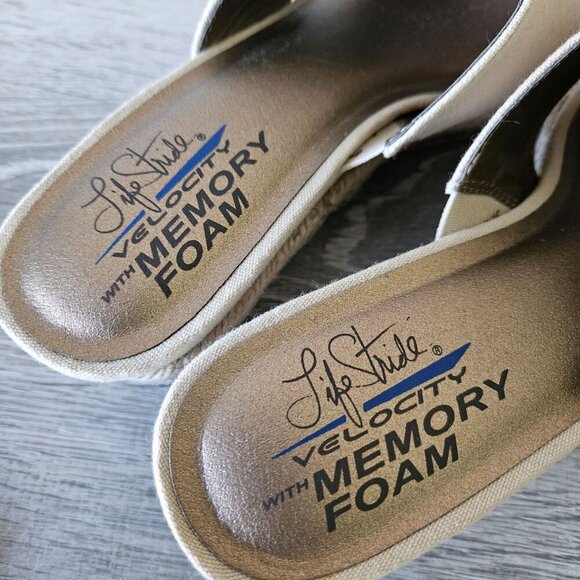 LifeStride Womens Beige Omega Wedge Sandal Flower Memory Foam Size 7M Boho Coast - Picture 7 of 16